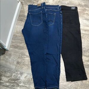 Levi's Women's Bundle Jeans Blue and Black capri/ 1 Angel Jean